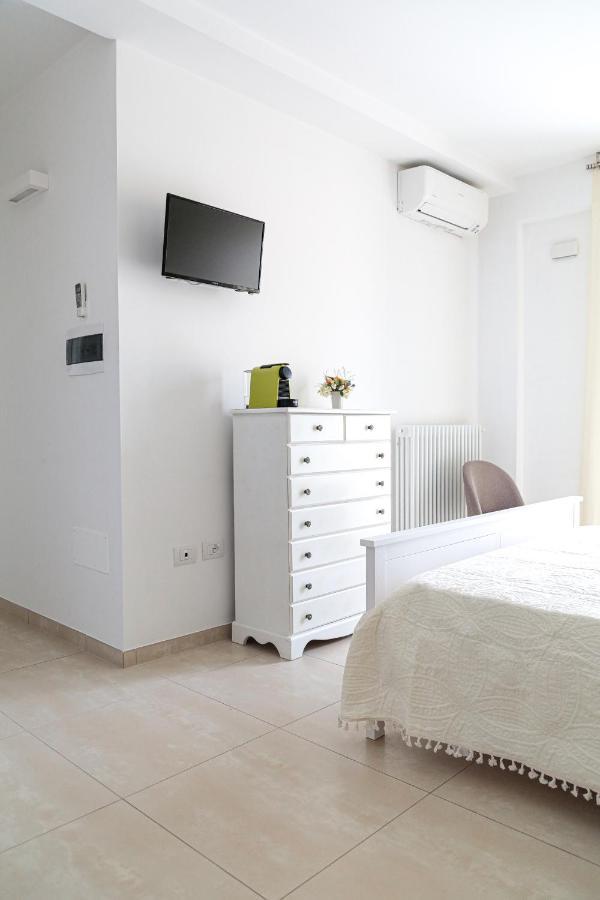 פורטו צ'זראו Casa Clementina Rooms Vista Mare מראה חיצוני תמונה